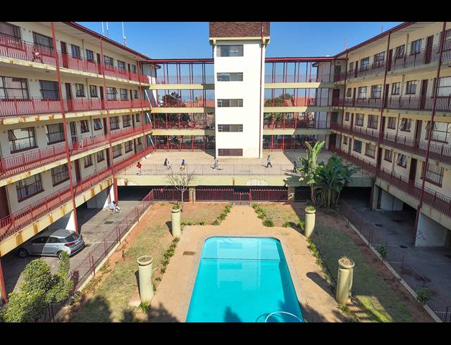2 BEDROOM APARTMENT FOR SALE IN KENSINGTON B